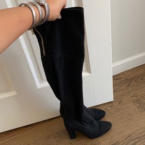 Over the knees high suede boots